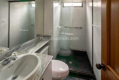 Apartamento de 3 alcobas en venta en El Poblado, Medellín, 140 m² · foto 13 de 20