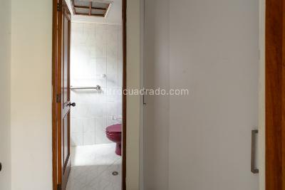 Apartamento de 3 alcobas en venta en El Poblado, Medellín, 140 m² · foto 17 de 20