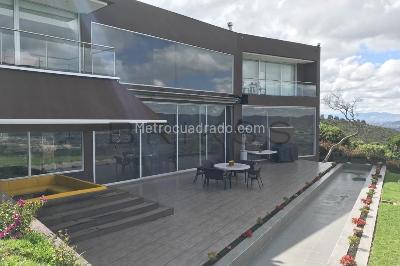 Casa de 4 alcobas en venta en Altos De Hycata, Chía, 450 m² · foto 3 de 15