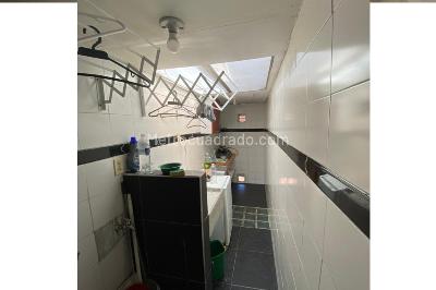 Casa de 5 alcobas en venta en Teusaquillo, Bogotá, 434 m² · foto 9 de 12