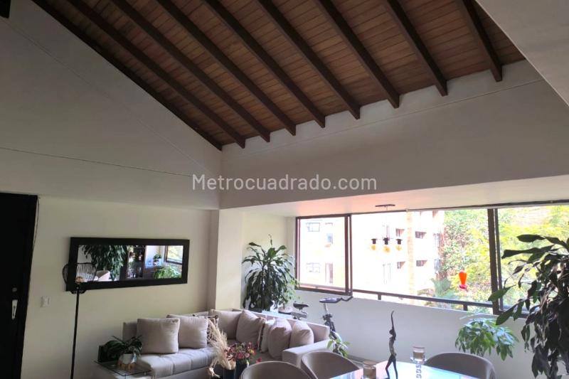 Duplex Penthouse Apartment in Jardines, Envigado - 4