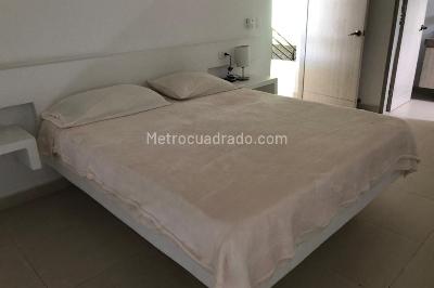 Casa de 5 alcobas en venta en El Peñon, Girardot, 337 m² · foto 13 de 19