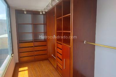 Apartamento en venta en Santa Barbara Occidental, Bogotá · foto 10 de 18