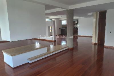 Apartamento en venta en Santa Barbara Occidental, Bogotá · foto 3 de 18