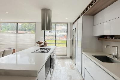 Apartamento de 3 alcobas en venta en Chapinero Alto, Bogotá, 94 m² · foto 7 de 20
