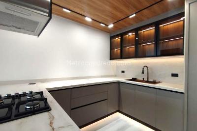 Apartamento en venta en Los Alpes, Pereira · foto 3 de 12