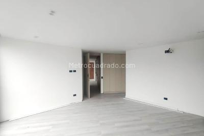 Apartamento en venta en Los Alpes, Pereira · foto 5 de 12