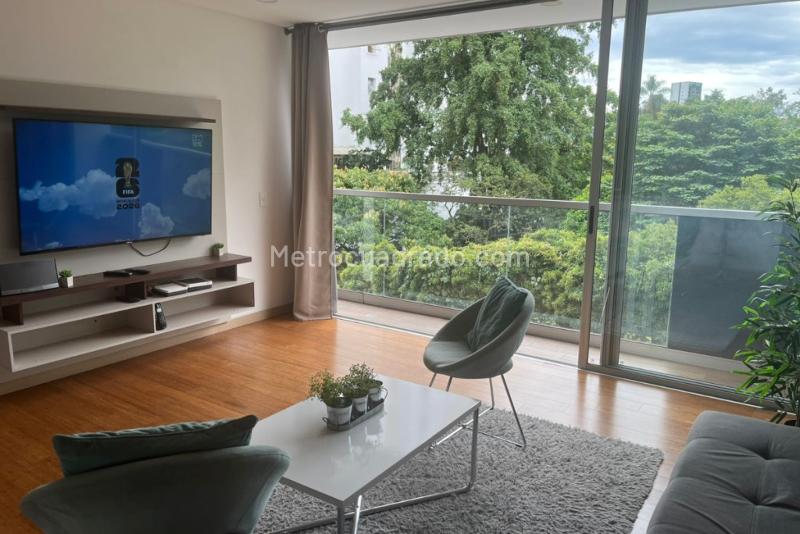 1BR Apartment in El Poblado (63 m²)
