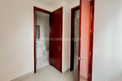 Apartamento de 3 alcobas en venta en Chico Alto, Bogotá, 216 m² · foto 10 de 20