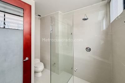 Apartamento de 3 alcobas en venta en Chico Alto, Bogotá, 216 m² · foto 16 de 20