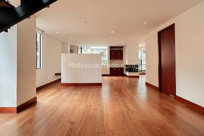Apartamento de 3 alcobas en venta en Chico Alto, Bogotá, 216 m² · foto 6 de 20