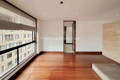 Apartamento de 4 alcobas en venta en Chico, Bogotá, 252 m² · foto 8 de 20