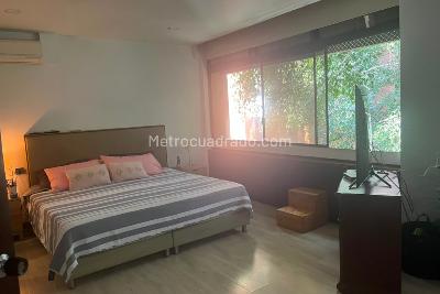 Apartamento de 4 alcobas en venta en El Poblado, Medellín, 305 m² · foto 17 de 19