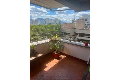 Apartamento de 4 alcobas en venta en El Poblado, Medellín, 305 m² · foto 9 de 19