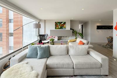 Apartamento de 3 alcobas en venta en Usaquen, Bogotá, 183 m² · foto 2 de 20