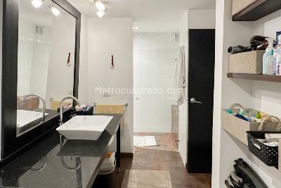 Apartamento de 3 alcobas en venta en Quinta Camacho, Bogotá, 258 m² · foto 15 de 20
