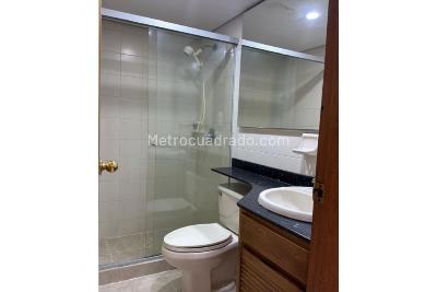 Apartamento de 3 alcobas en venta en Laureles, Medellín, 205 m² · foto 8 de 16