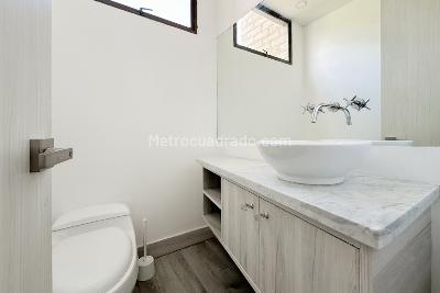 Casa en arriendo en San Jose De Bavaria, Bogotá · foto 15 de 20