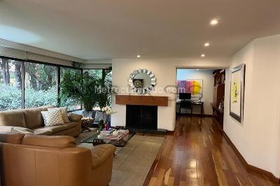 Apartamento de 2 alcobas en venta en Chico Norte, Bogotá, 140 m² · foto 2 de 10