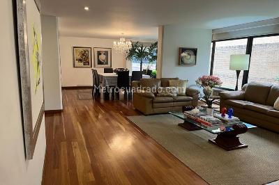 Apartamento de 2 alcobas en venta en Chico Norte, Bogotá, 140 m² · foto 3 de 10