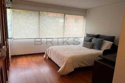 Apartamento de 2 alcobas en venta en Chico Norte, Bogotá, 140 m² · foto 7 de 10