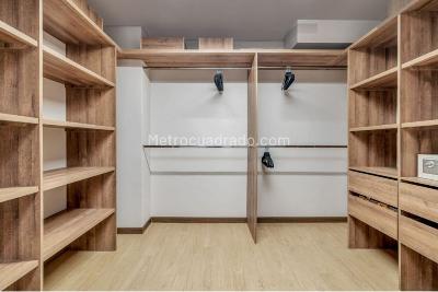 Apartamento de 2 alcobas en venta en Alto De Las Palmas Envigado, Medellín, 197 m² · foto 10 de 12