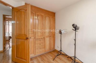 Apartamento de 3 alcobas en arriendo en Chico Norte Iii, Bogotá, 96 m² · foto 9 de 15