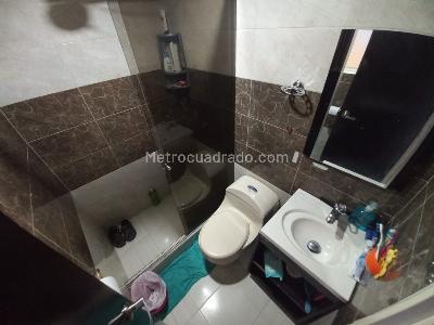 Casa de 5 alcobas en venta en Ciudadela Sucre, Soacha, 220 m² · foto 9 de 19
