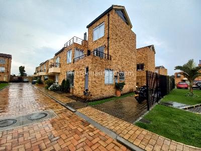 Casa en venta en Conjunto Res, Mosquera · foto 2 de 19