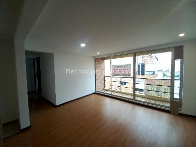 Apartamento de 3 alcobas en venta en Conjunto Residencial Campobelo 5, Mosquera, 78 m² · foto 4 de 20