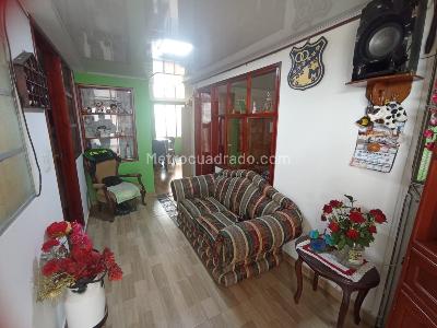 Casa en venta en Villa Sajonia, Mosquera · foto 3 de 17