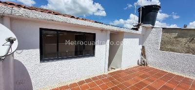 Casa de 5 alcobas en venta en El Sol, Funza, 230 m² · foto 6 de 16