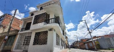 Casa de 5 alcobas en venta en El Sol, Funza, 230 m² · foto 16 de 16