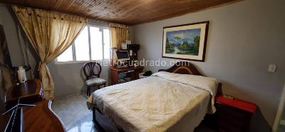 Casa de 5 alcobas en venta en Santa Helenita, Bogotá, 144 m² · foto 5 de 13