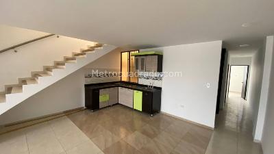 Apartamento de 3 alcobas en venta en Alto De La Cruz, Girardot, 170 m² · foto 2 de 17