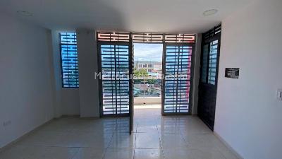 Apartamento de 3 alcobas en venta en Alto De La Cruz, Girardot, 170 m² · foto 4 de 17