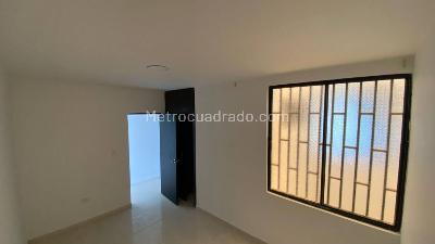 Apartamento de 3 alcobas en venta en Alto De La Cruz, Girardot, 170 m² · foto 8 de 17