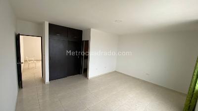 Apartamento de 3 alcobas en venta en Alto De La Cruz, Girardot, 170 m² · foto 10 de 17