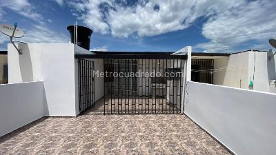 Apartamento de 3 alcobas en venta en Alto De La Cruz, Girardot, 170 m² · foto 11 de 17