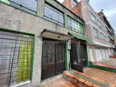 Casa de 3 alcobas en venta en Fontibon Centro, Bogotá, 85 m² · foto 3 de 12