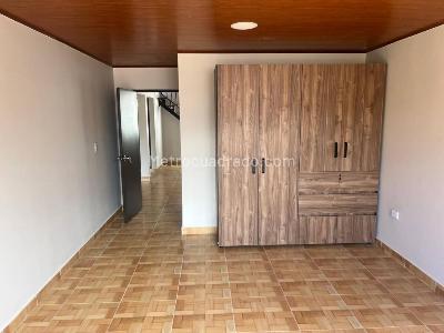 Casa de 5 alcobas en venta en Chia, Chía, 426 m² · foto 5 de 20