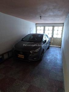 Casa de 5 alcobas en venta en Nueva Delicias, Bogotá, 315 m² · foto 3 de 19