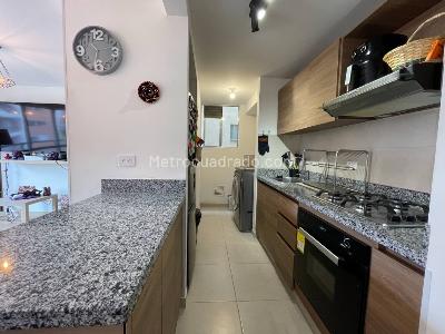 Apartamento en venta en Guayacan De Novaterra, Mosquera · foto 3 de 12