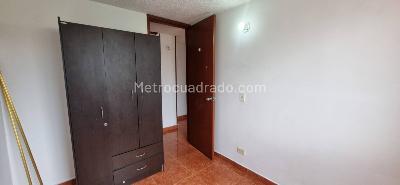 Apartamento de 3 alcobas en venta en Parque Residencial Puerto Luna, Mosquera, 55 m² · foto 4 de 11