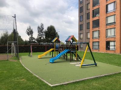 Apartamento de 3 alcobas en venta en Conjunto Residencial La Estancia Ii, Mosquera, 41 m² · foto 2 de 7