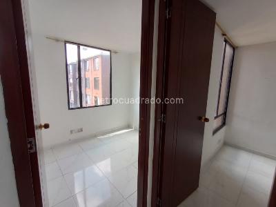 Apartamento de 3 alcobas en venta en Conjunto Residencial La Estancia Ii, Mosquera, 41 m² · foto 6 de 7