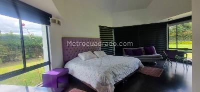 Casa de 5 alcobas en venta en Agrupacion De Vivienda Quintas Del Serrezuela, Mosquera · foto 17 de 20
