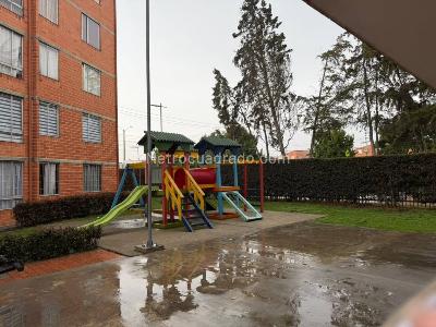 Apartamento en venta en Mosquera, Mosquera · foto 2 de 17