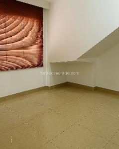 Casa de 5 alcobas en venta en Alhambra, Bogotá, 243 m² · foto 5 de 18
