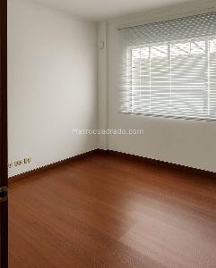 Casa de 5 alcobas en venta en Alhambra, Bogotá, 243 m² · foto 8 de 18